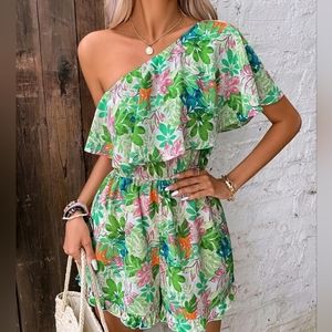 NWOT Green Tropical Pattern One Sleeve Romper size S